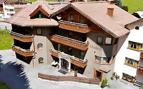 Chalet Madlein